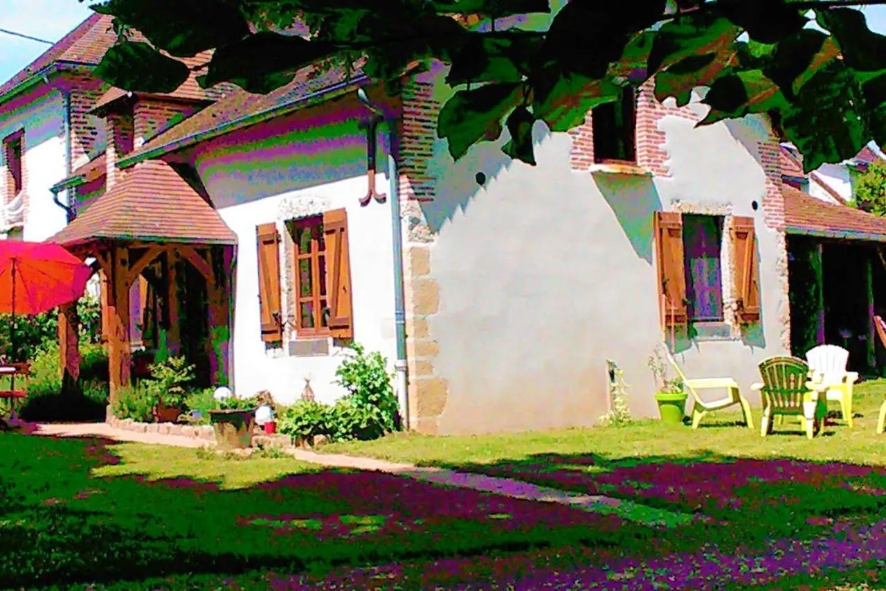 Maison Charmante A Montoldre + Jardin France