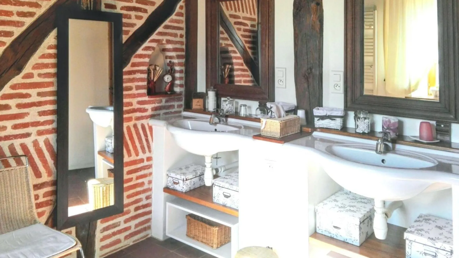 Holiday home Maison Charmante A Montoldre + Jardin